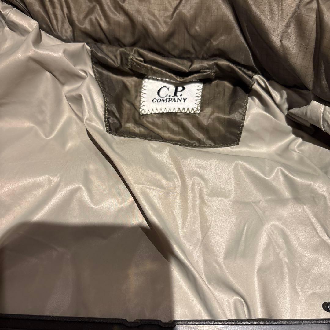 C.P. COMPANY D.D. Shell フーデッド　ダウンジャケット