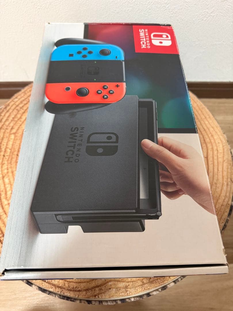 Nintendo Switch ニンテンドースイッチ本体　ネオン①