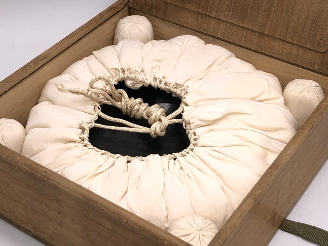 【 黒色澄泥硯 】　本阿弥光悦 作/土佐光起 下絵　伝世品　　O1205E