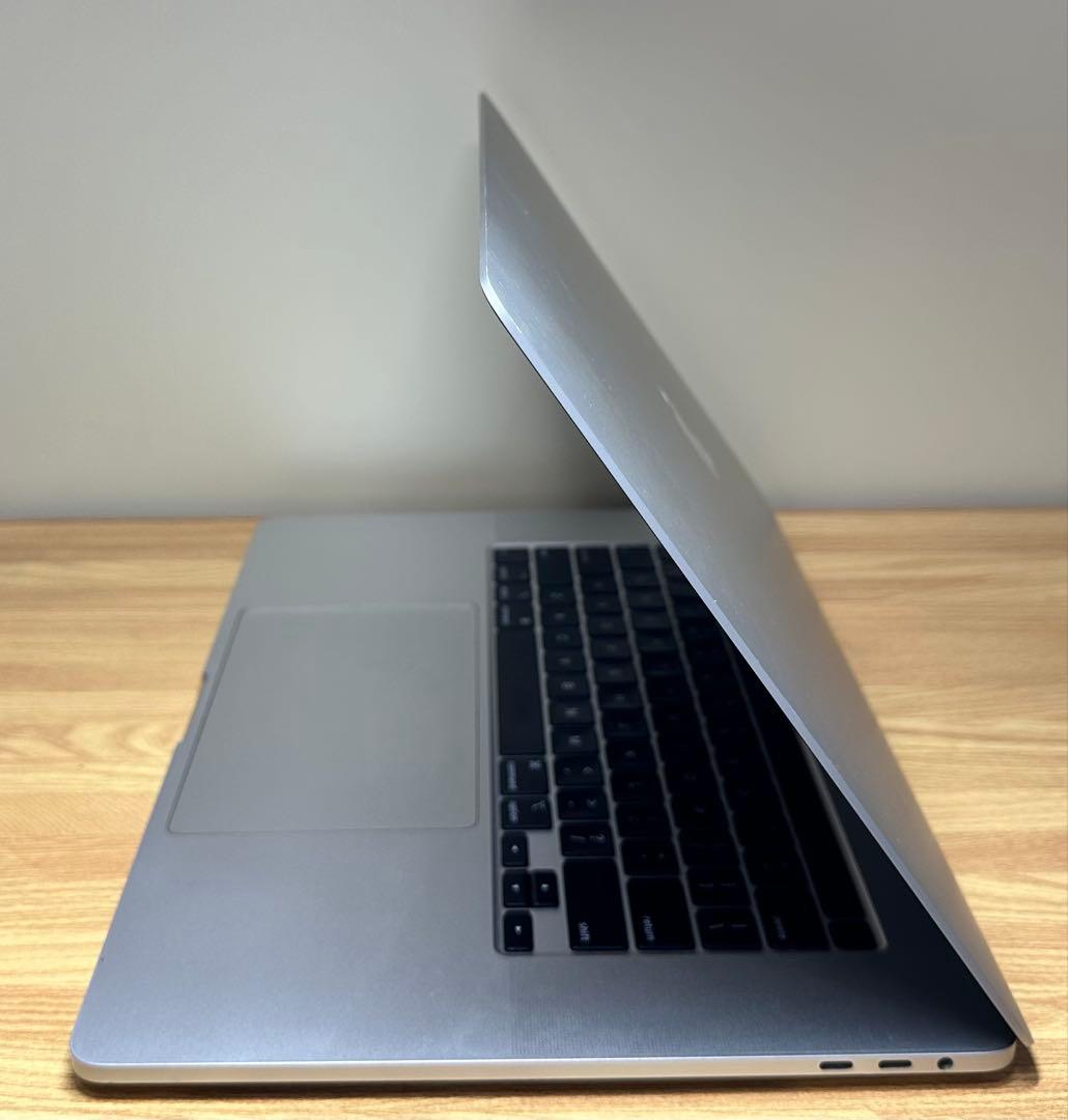 Macbook Pro 2019 16inch メモリ32Gb, Core i7