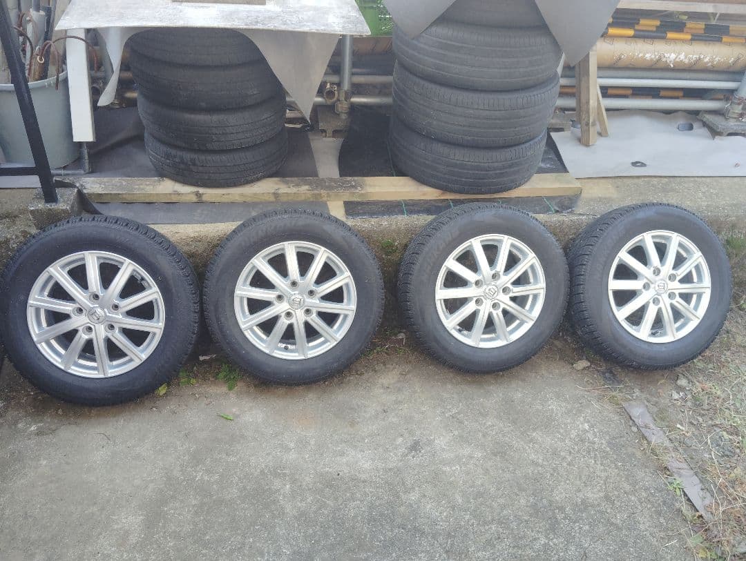 195/65R15 6J 114.3/5H ET50 2022年製中古セット