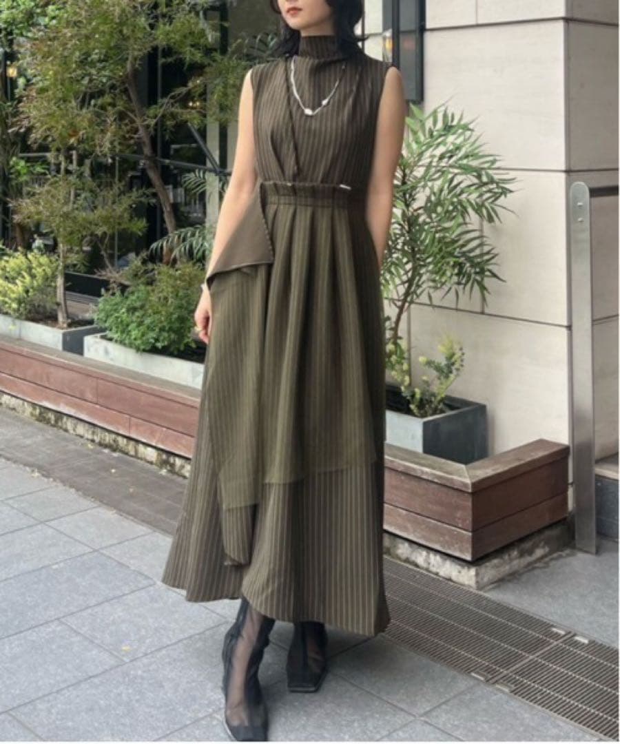 【限定値下】AMERI PINSTRIPE CONSTRUCTIVE DRESS