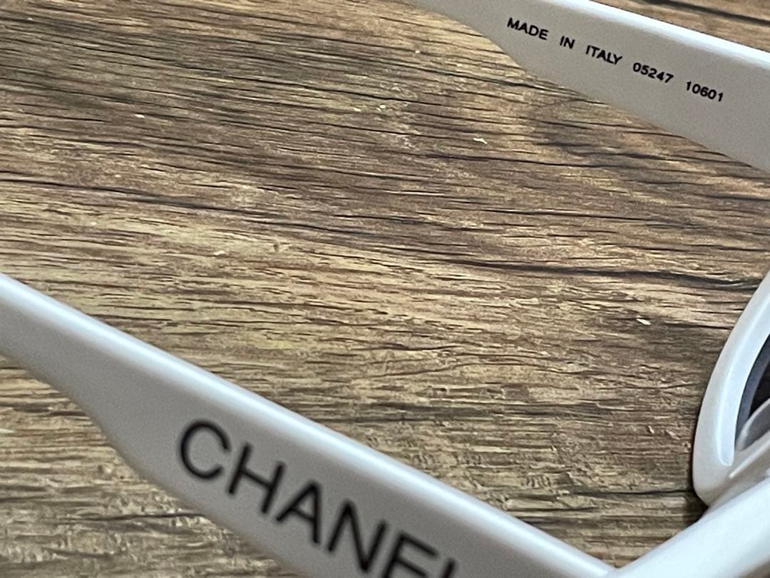 CHANEL サングラス ホワイト