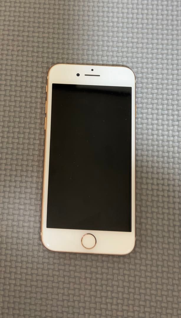 【美品 】Apple iPhone 8 ゴールド本体　SIMフリー　64GB