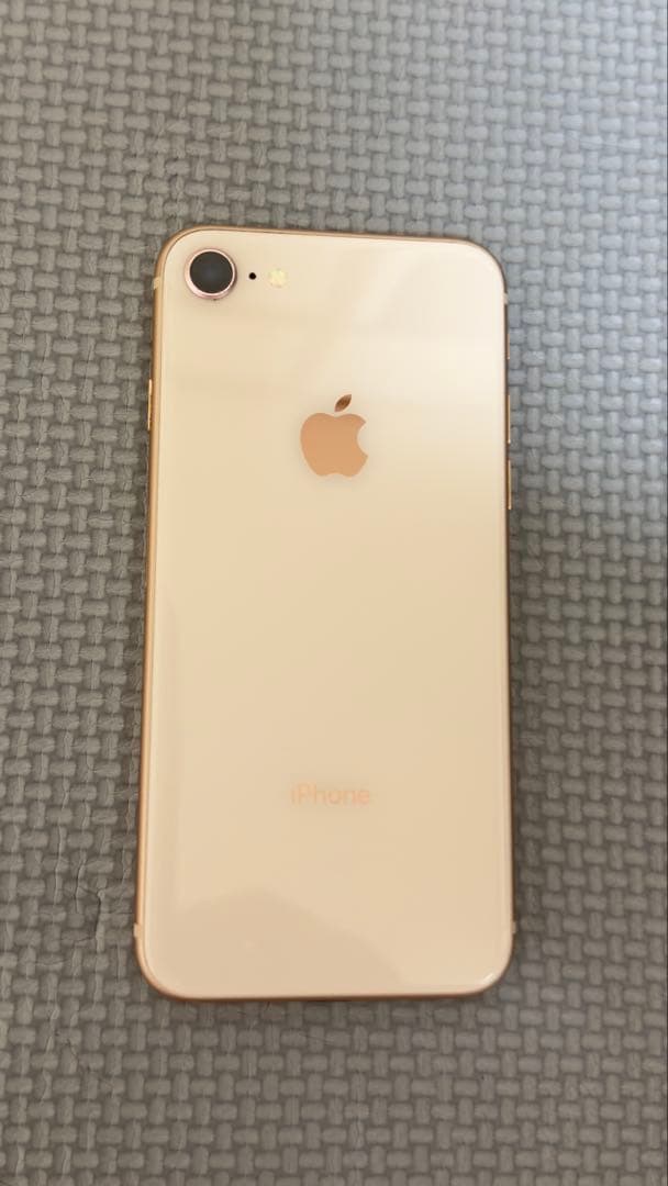 【美品 】Apple iPhone 8 ゴールド本体　SIMフリー　64GB