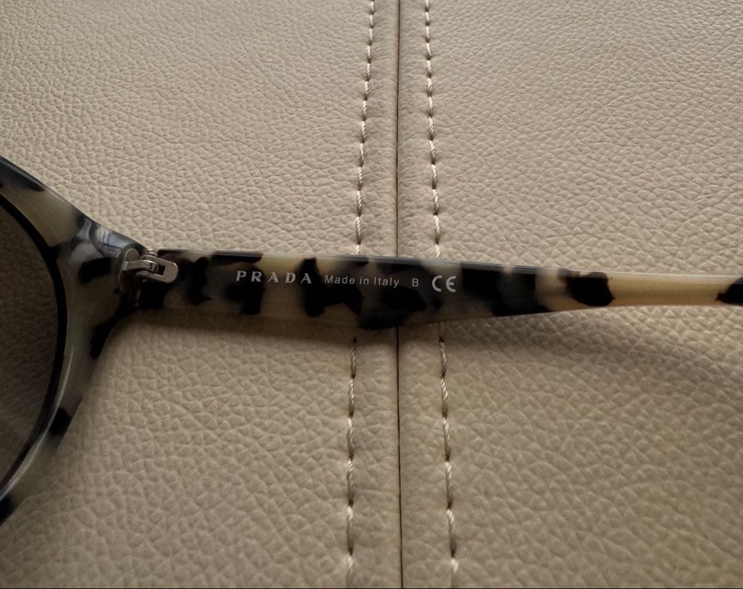 【極美品】PRADA プラダ サングラス キャットアイ SPR 230 鼈甲柄