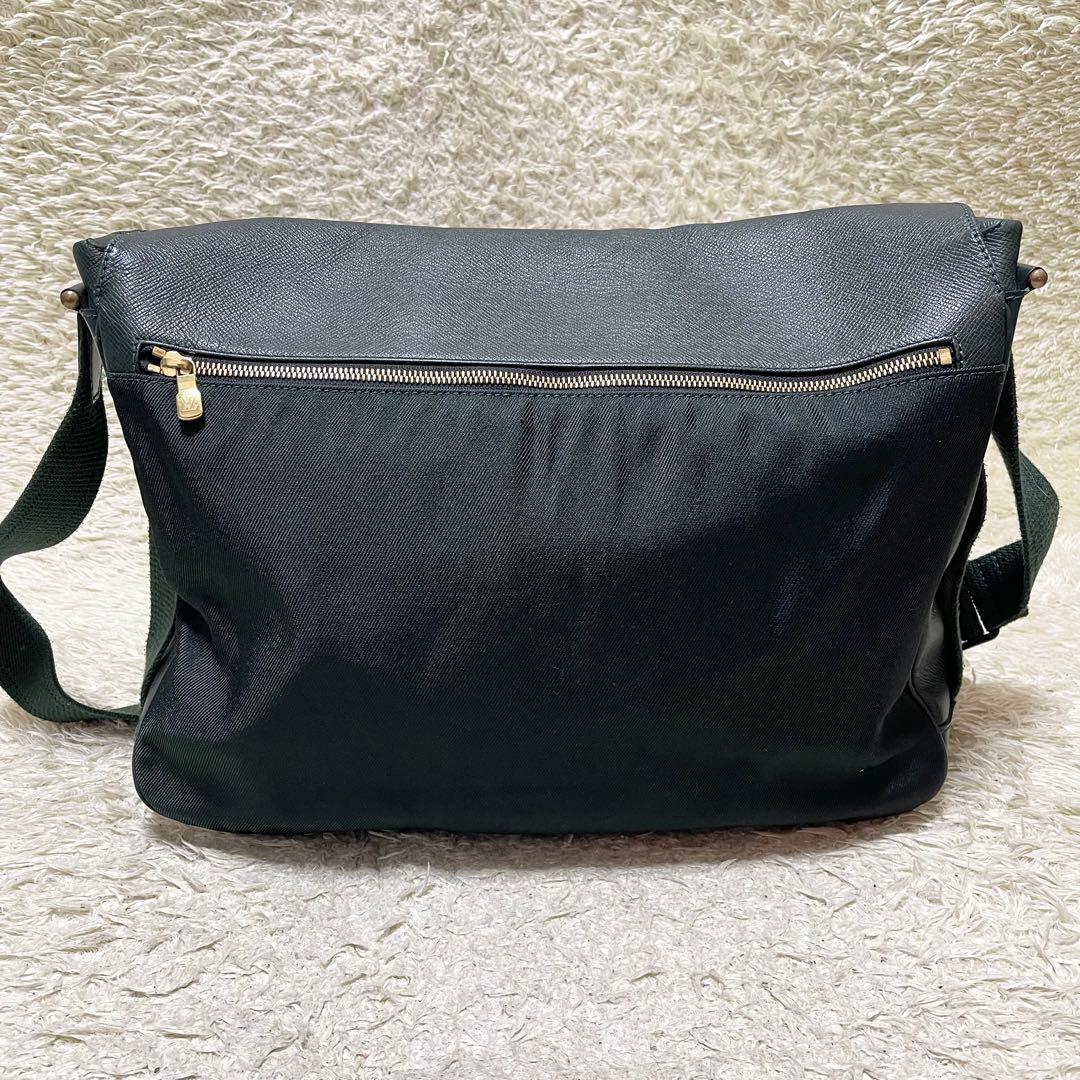 【良品】ルイヴィトン メッセンジャーバッグ　タイガ　デルスー　エピセア　ロゴ金具