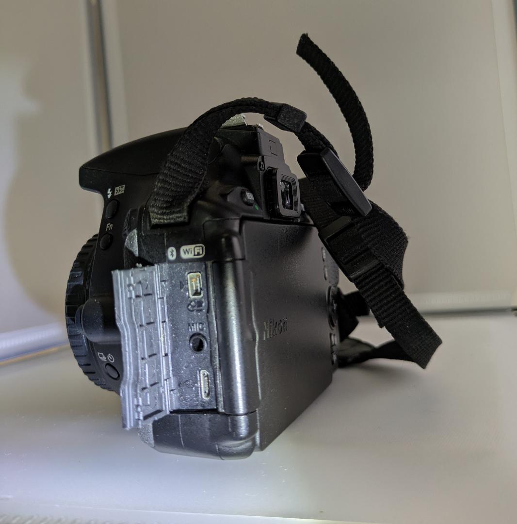 Nikon D5600 ダブルズームレンズキット一眼レフカメラ