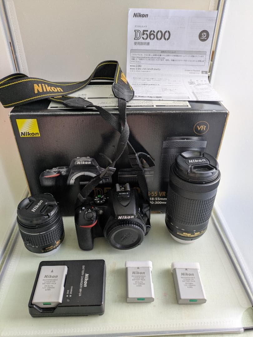 Nikon D5600 ダブルズームレンズキット一眼レフカメラ