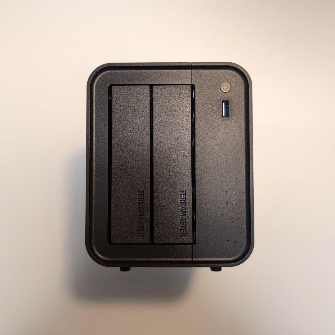 【極美品】TerraMaster F2-425 NAS 2ベイ