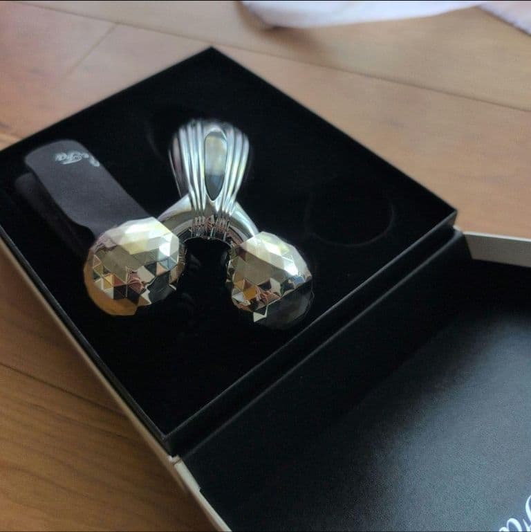 【新品未使用/箱カード付属全部付】ReFa リファカラットレイ MTG 美顔