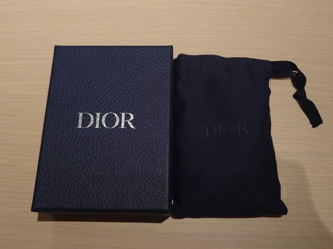 【未使用】Dior ストラップケース