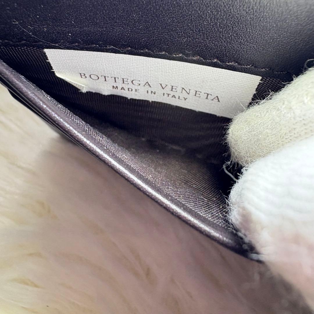 美品 BOTTEGA VENETA イントレチャート マネークリップ 折り財布