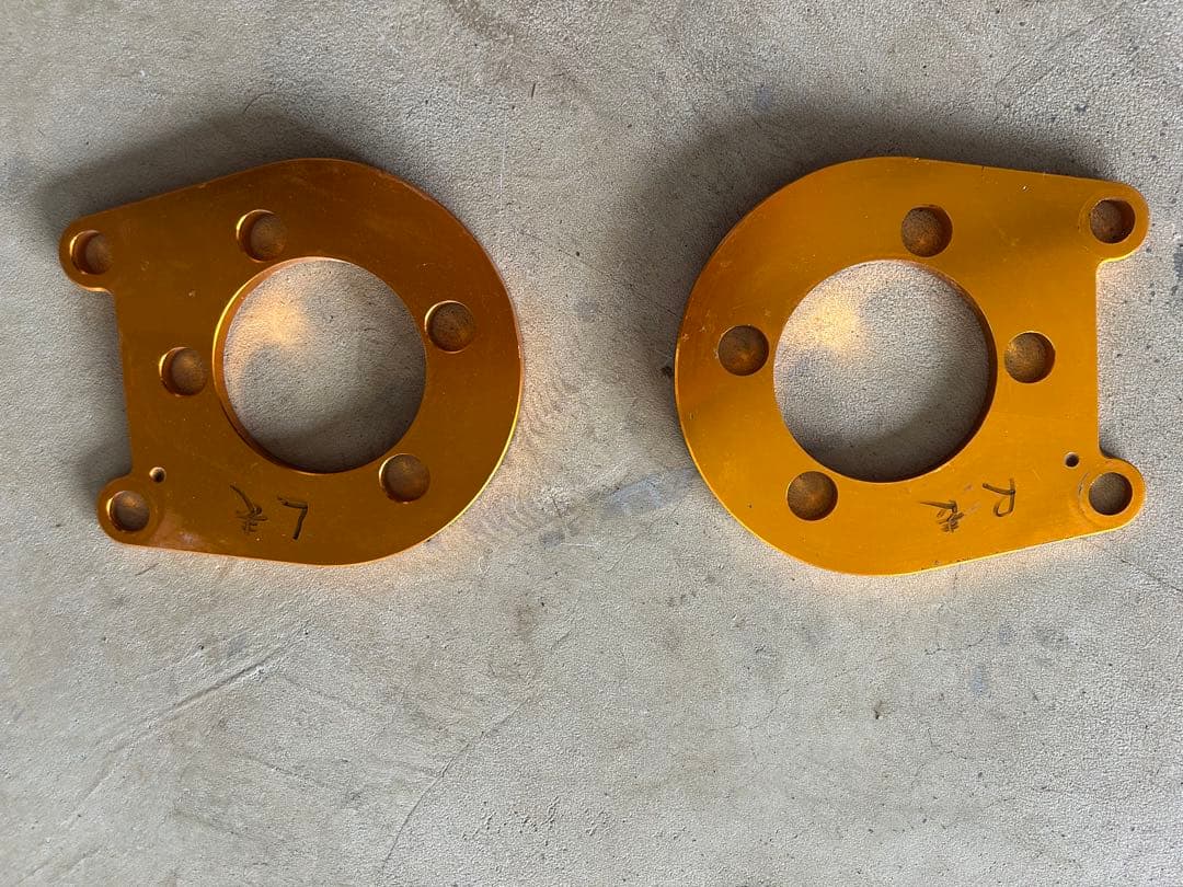 30プリウス　キャンバープレート