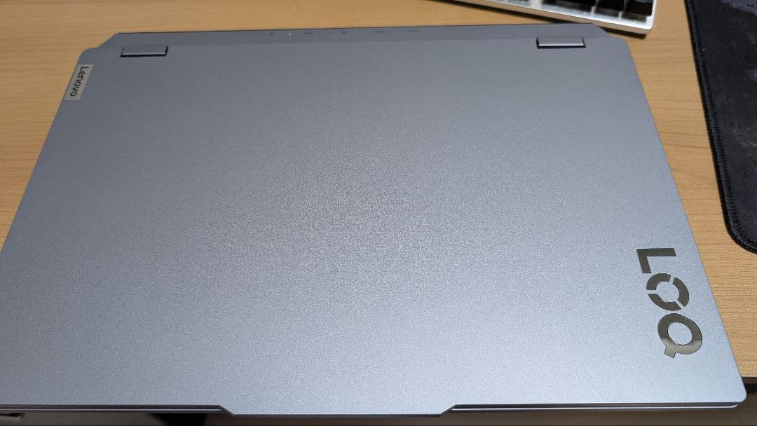 ノートパソコン Lenovo LOQ 15IRX9　15.6インチ