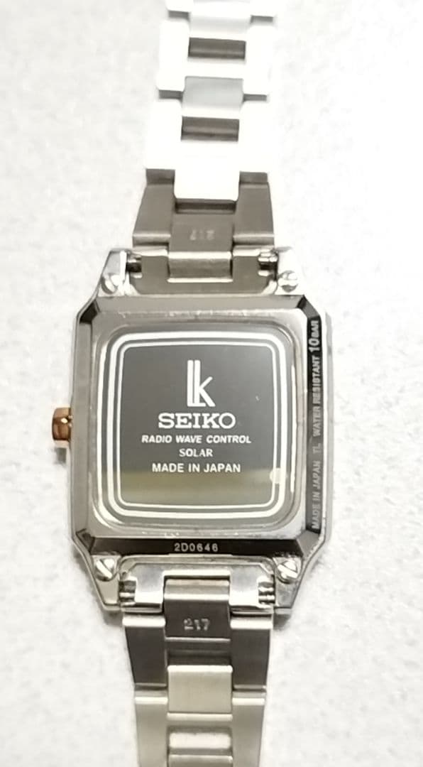 【美品】セイコー　ルキア　電波ソーラー 　レディース　ピンク　文字盤　【稼働品】
