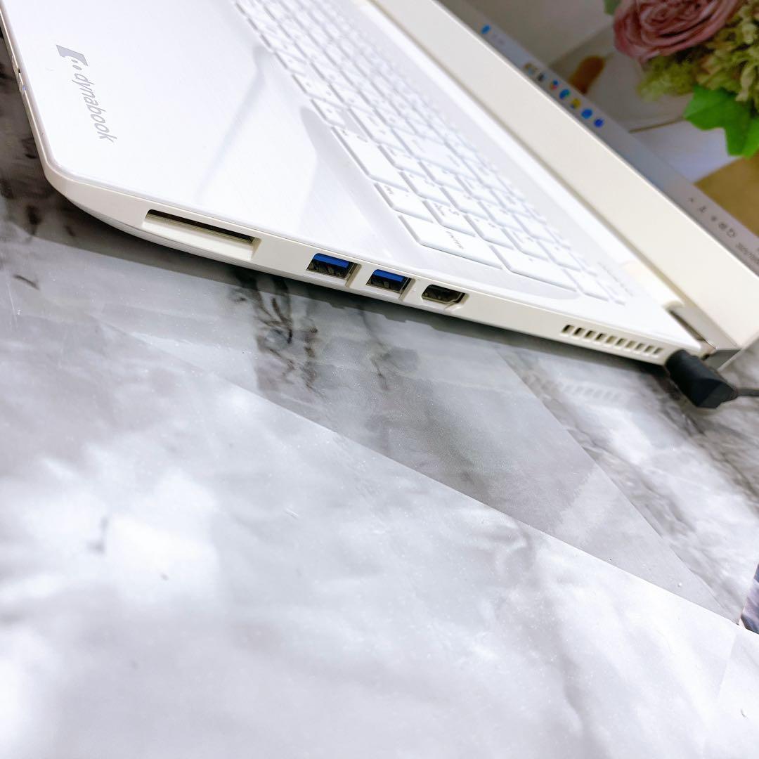 人気機種✨新品SSD✨カメラ・オフィス付✨薄型ノートパソコン✨Windows11