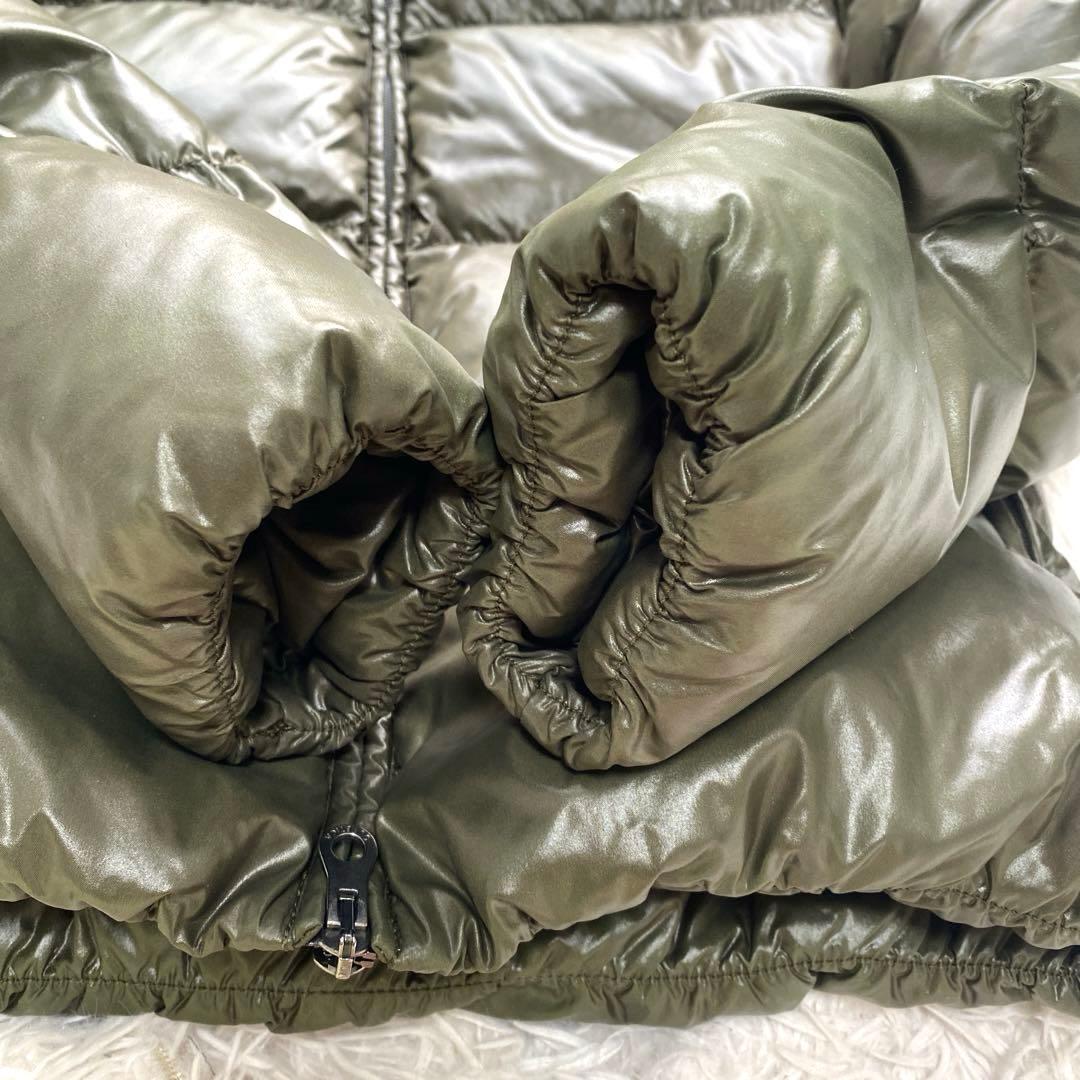 未使用に近い　DUVETICA ダウンジャケット　アダラ　ラクーンファー　カーキ