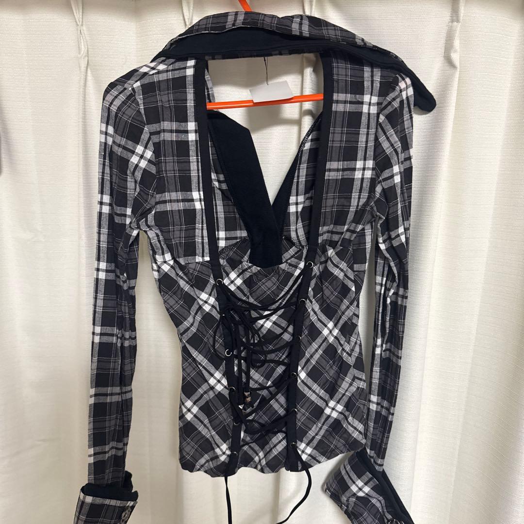 d.i.a 新品シャツ　背中空きタイプ　平成ギャルegg y2k