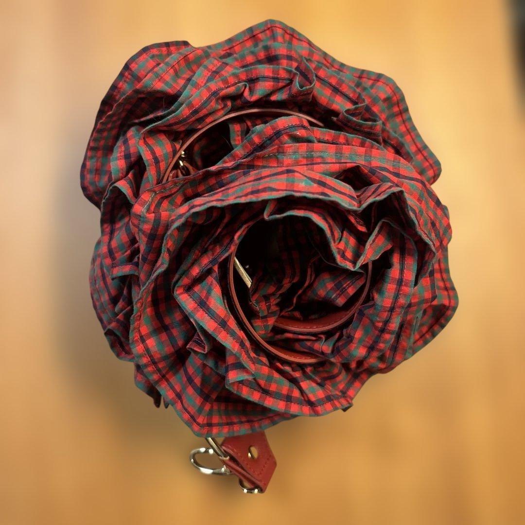 【美品】ファミリア familiar bibiy ストラップ 赤