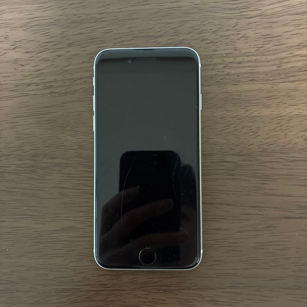 動作品 iPhone SE ホワイト