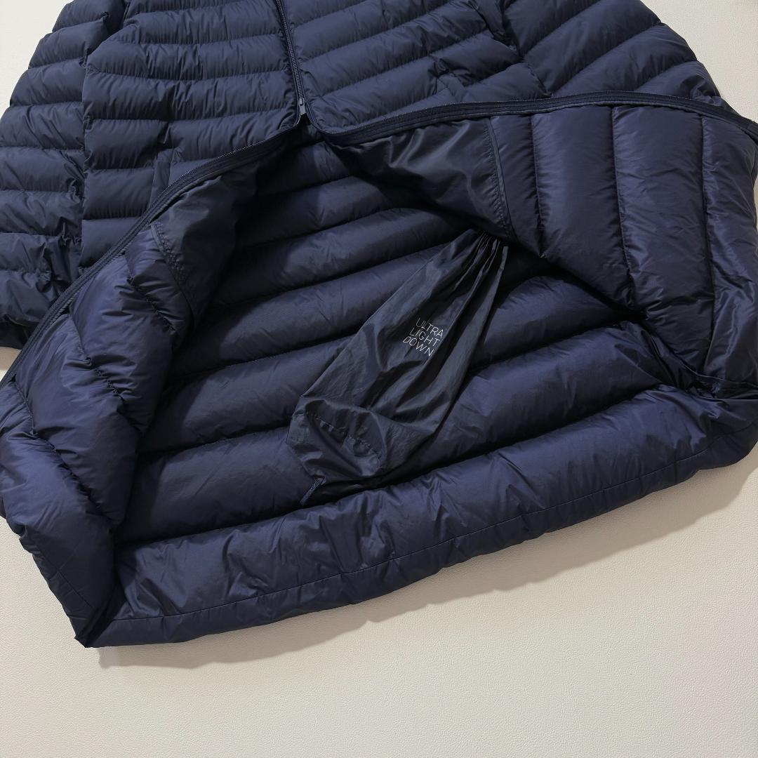 希少　UNIQLO XXL ウルトラライトダウンロングコート　フード取り外し可