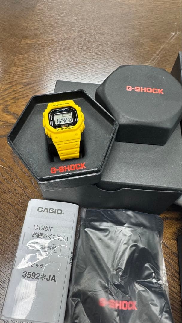 GショックDWN-5600-1JR・4JR・9JRCRW-001G-9JRセット