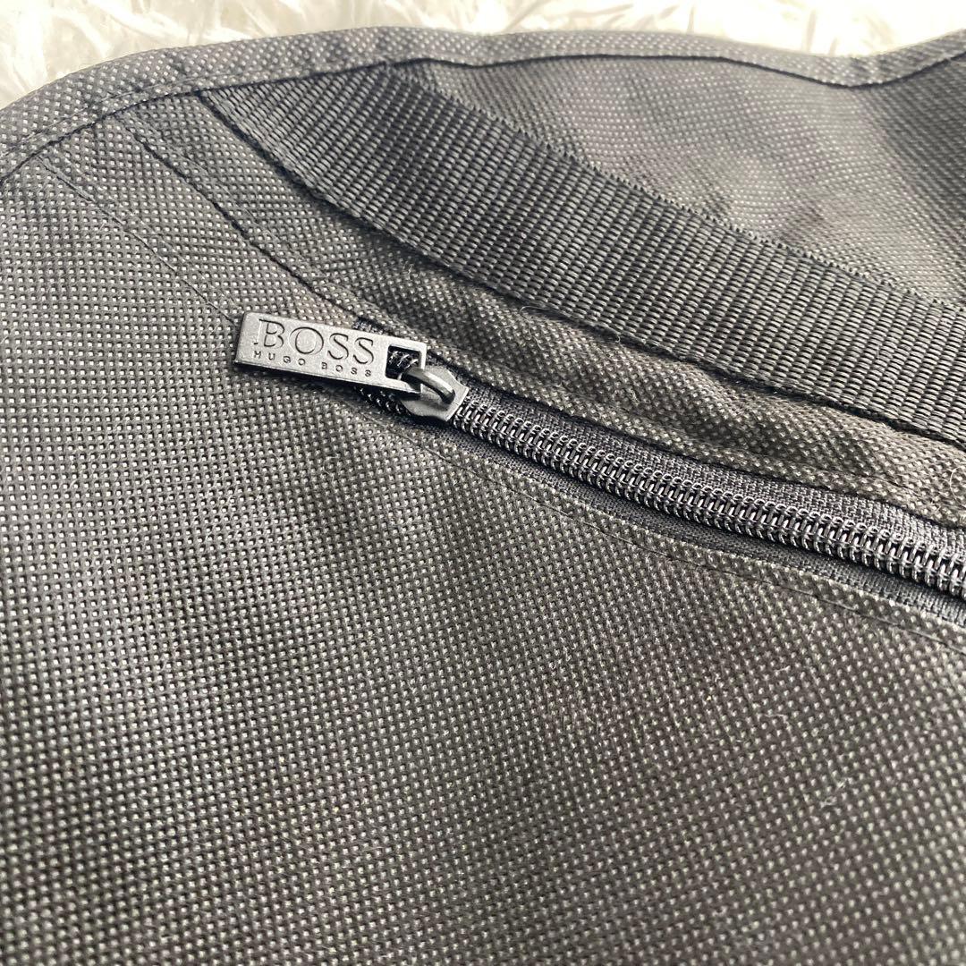 美品　HUGOBOSS ダウンジャケット リアルダウン　ダックダウンフェザー　L