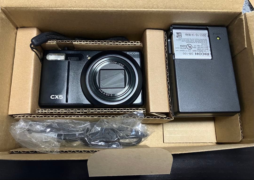 RICOH CX5 コンパクトデジタルカメラ　動作確認済　箱付き
