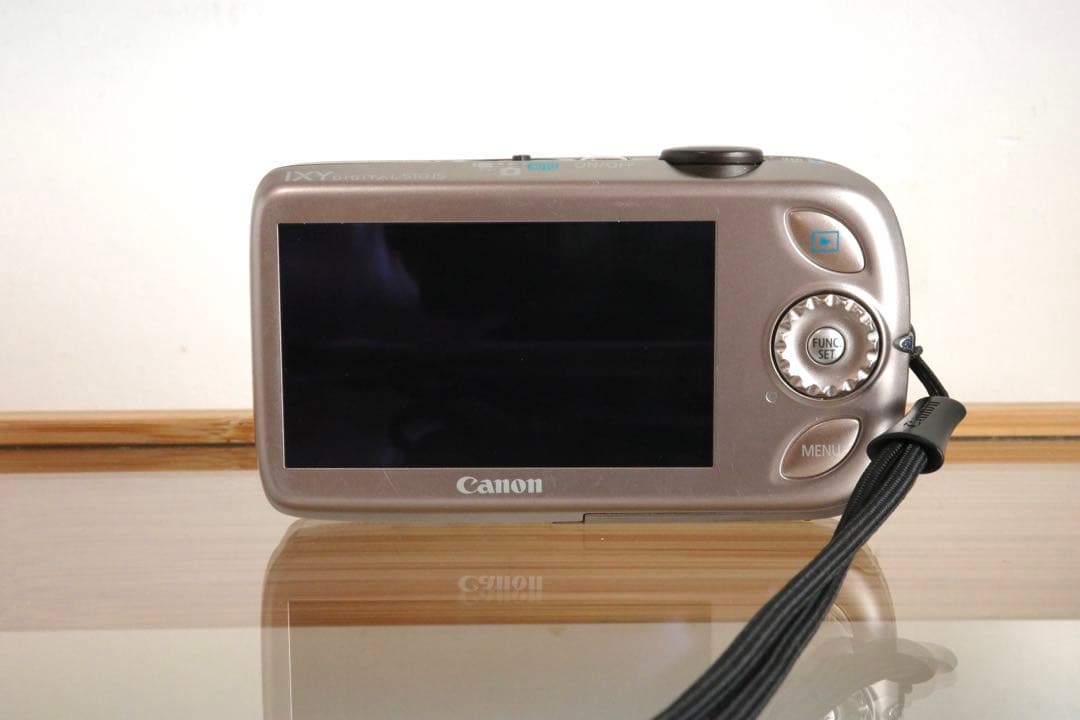 Canon IXY 510IS ピンク　オールドカメラ　オールドコンデジ