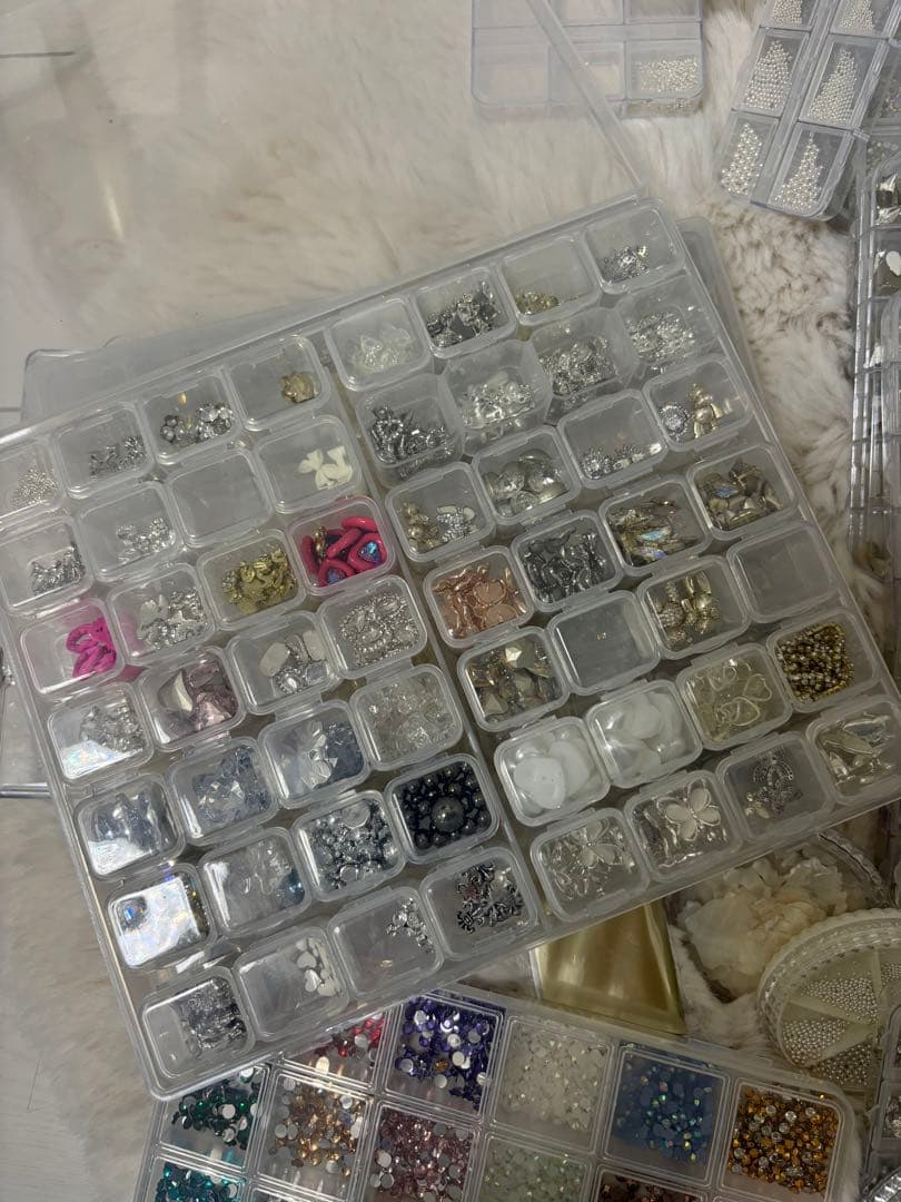 ネイルパーツセット 収納ケース付き