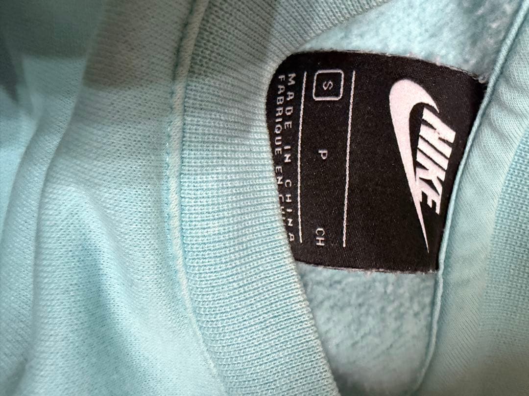 大人気Nike 水色 トレーナー S