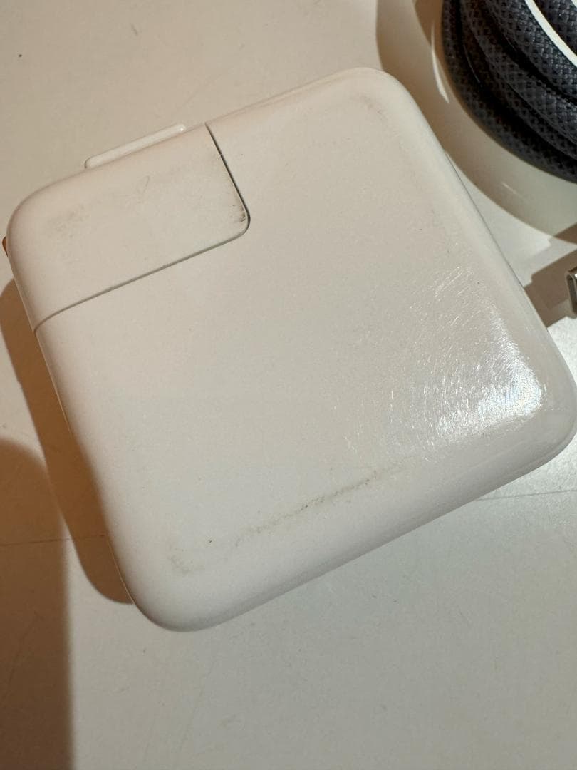 MacBook Air M2　13.6インチ ミッドナイト