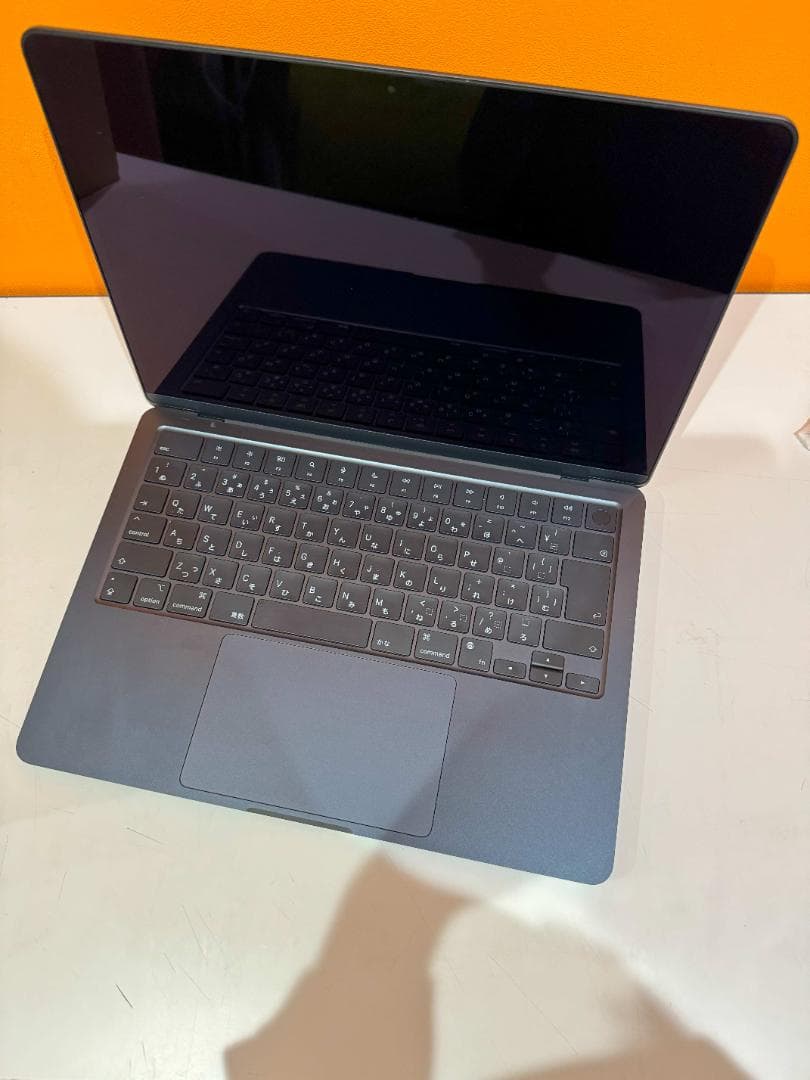 MacBook Air M2　13.6インチ ミッドナイト