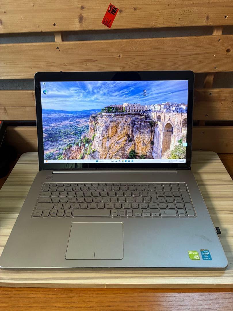 の*り様 DELL Inspiron 17 ゲーミングノートパソコン