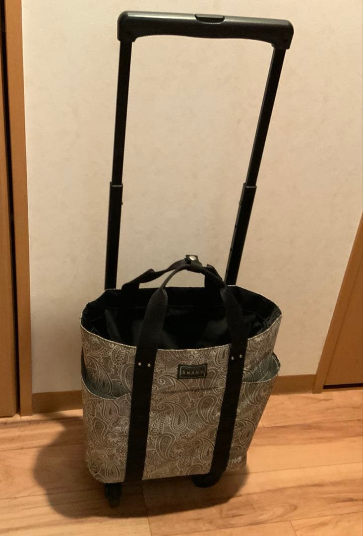 スワニー　ユベーロ