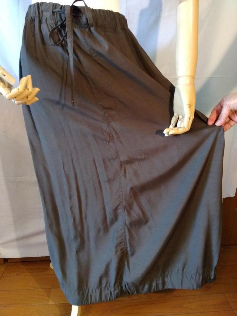 d*7様 【新品】45R　ロングスカート サイズフリー　ブラウン　両サイドにポケ
