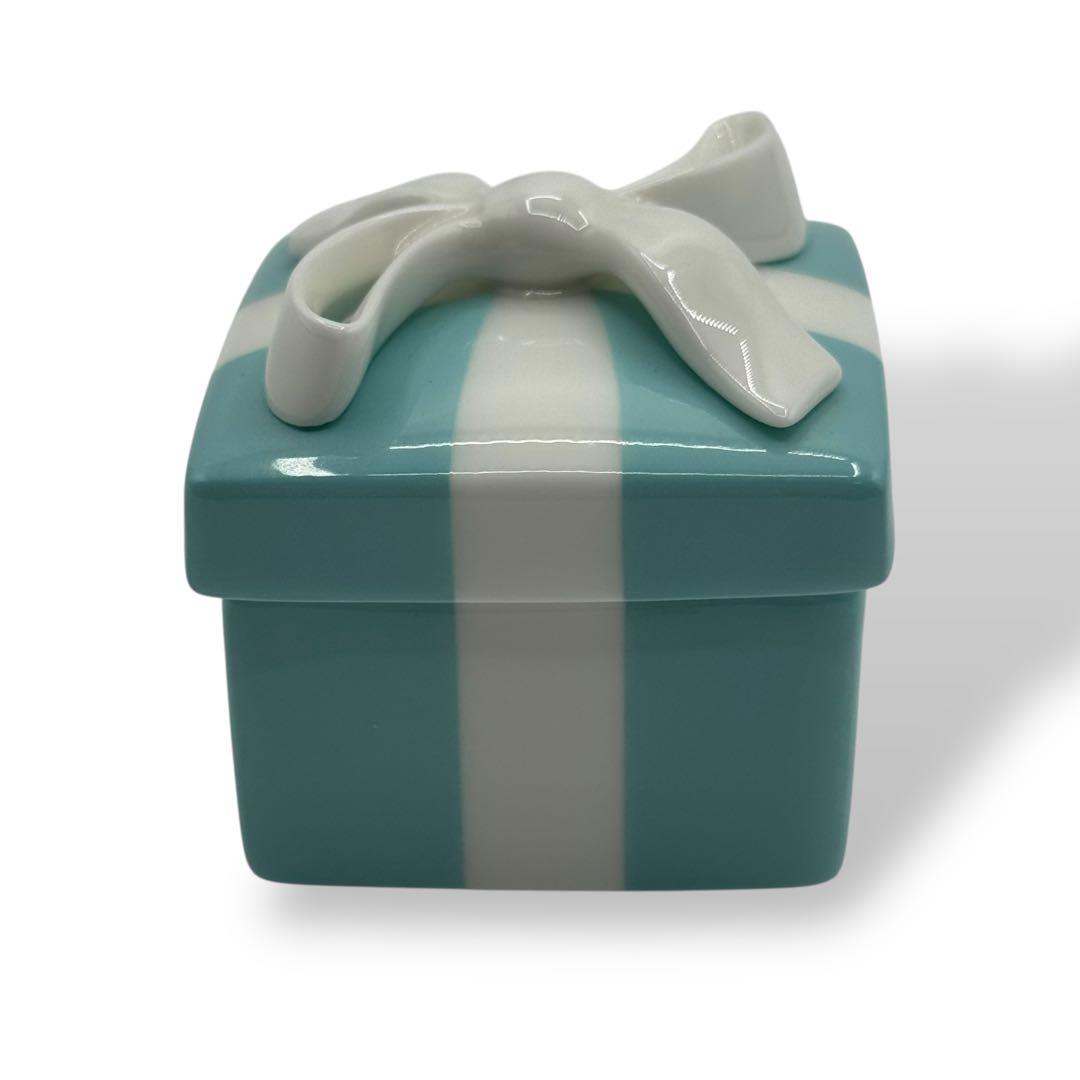 新品未使用　ティファニー　ミニブルーボウボックス　小物入れ　リボン　陶器