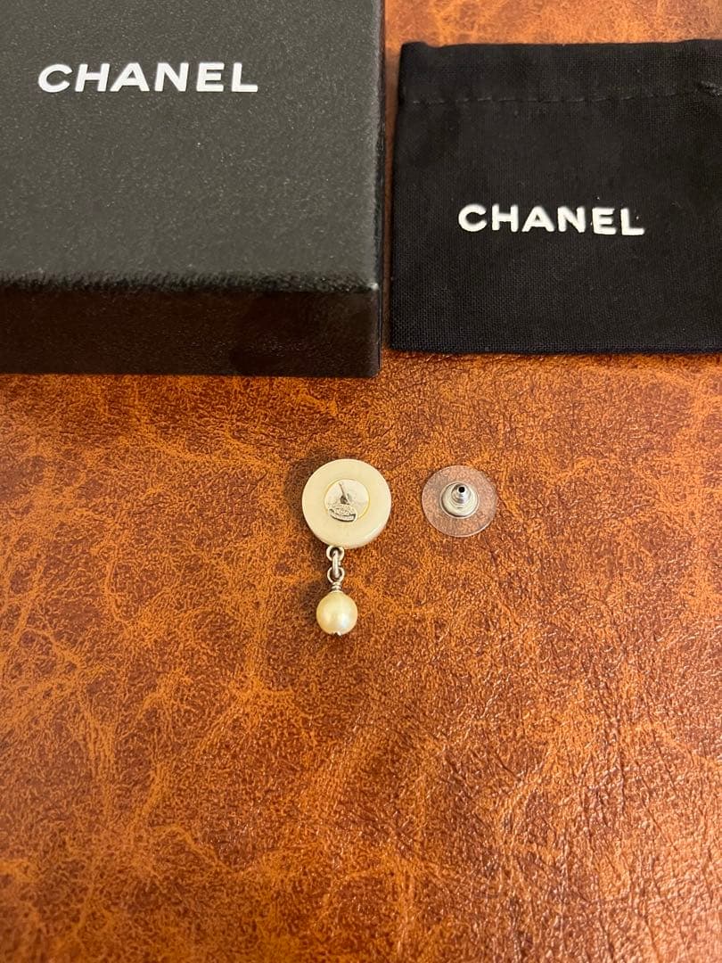 Dayday okさま専用　CHANEL ダブルCロゴ ピアス(片耳用)