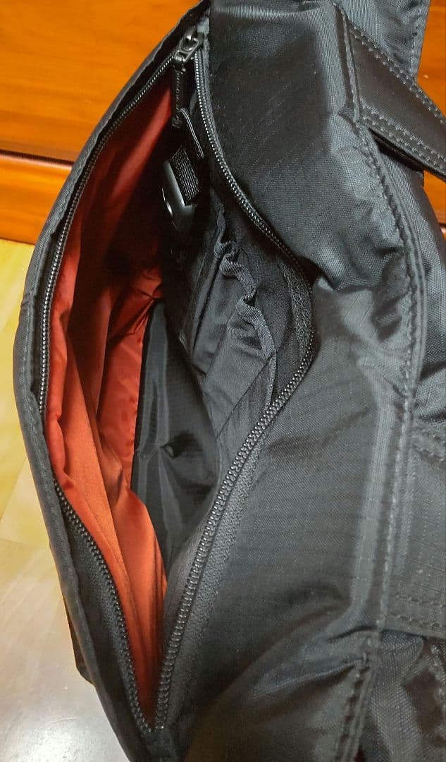 マンハッタン パッセージ スタイリッシュトート & パスケース