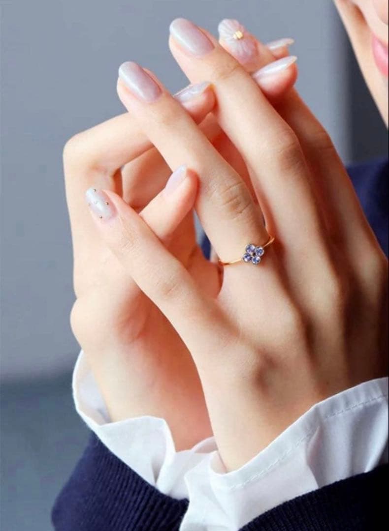 【美品】bizoux K18 アナイス タンザナイト(ラベンダーカラー)