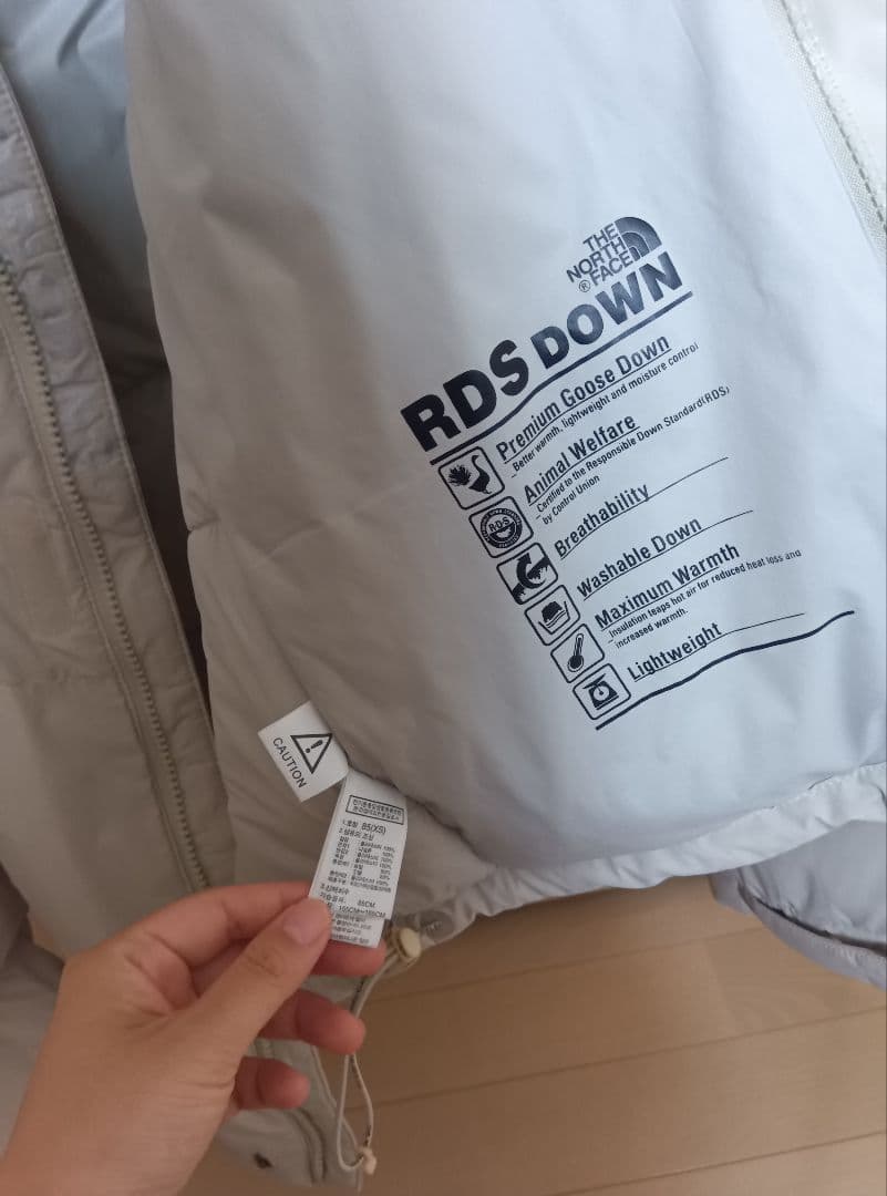 ノースフェイス CHALLENGE AIR DOWN XS ベージュ