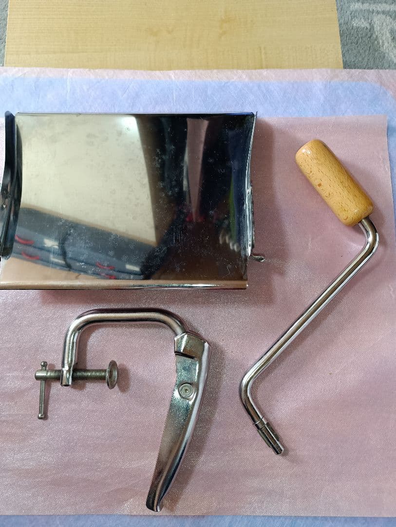 美品インペリア　パスタマシン(手動） R‐220 イタリア製(別売カッター付き）