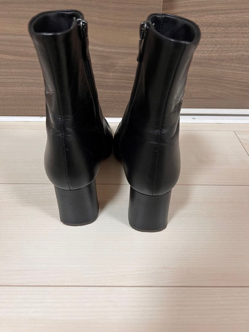 【専用】DIANA レザーショートブーツ