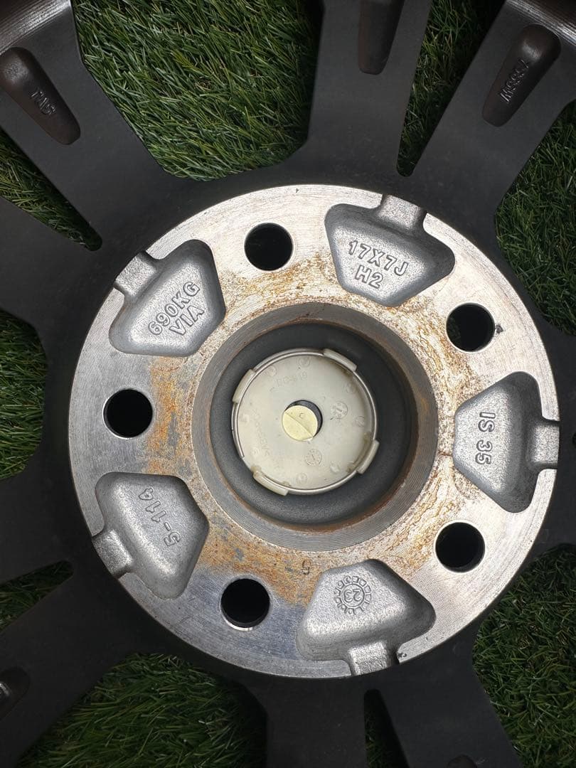 ルノーキャプチャー　17インチホイールスタッドレスタイヤセット215/60R17