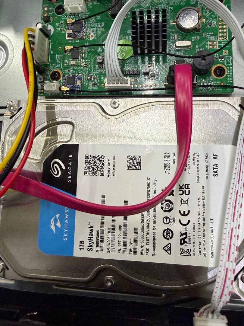 Kiserレコーダー16chカメラ無し　HDD1TB中古付き