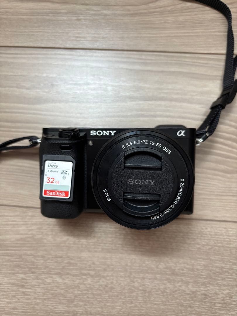 SONY α6000 ILCE-6000Y-B ダブルズームレンズキッド　ソニー