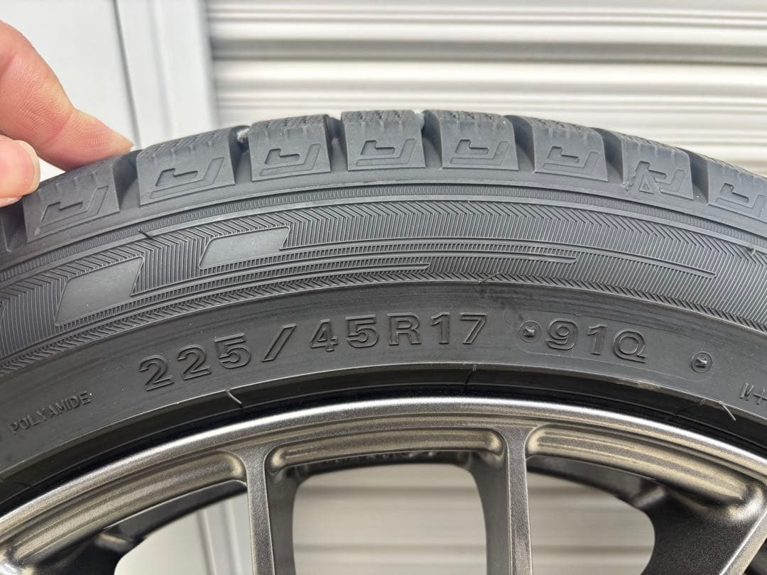 ワオワオさま専用225/45R17 91Q スタッドレスタイヤ ホイール