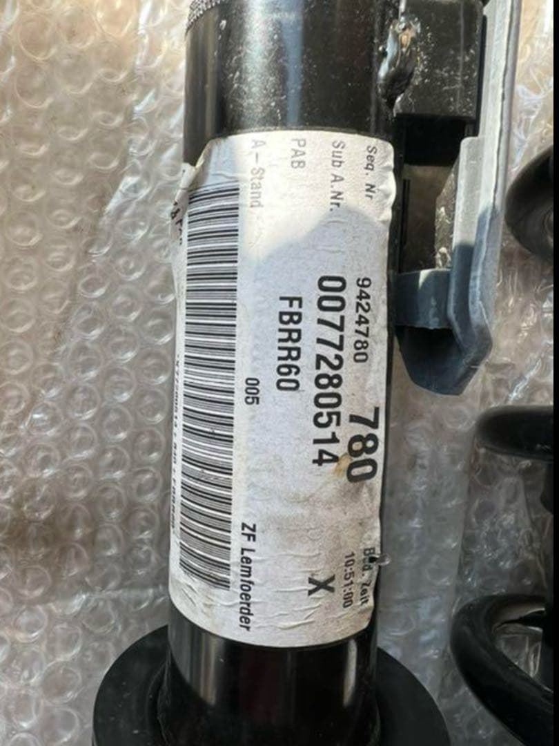 MINI R60 クロスオーバー 純正　サスペンションキット