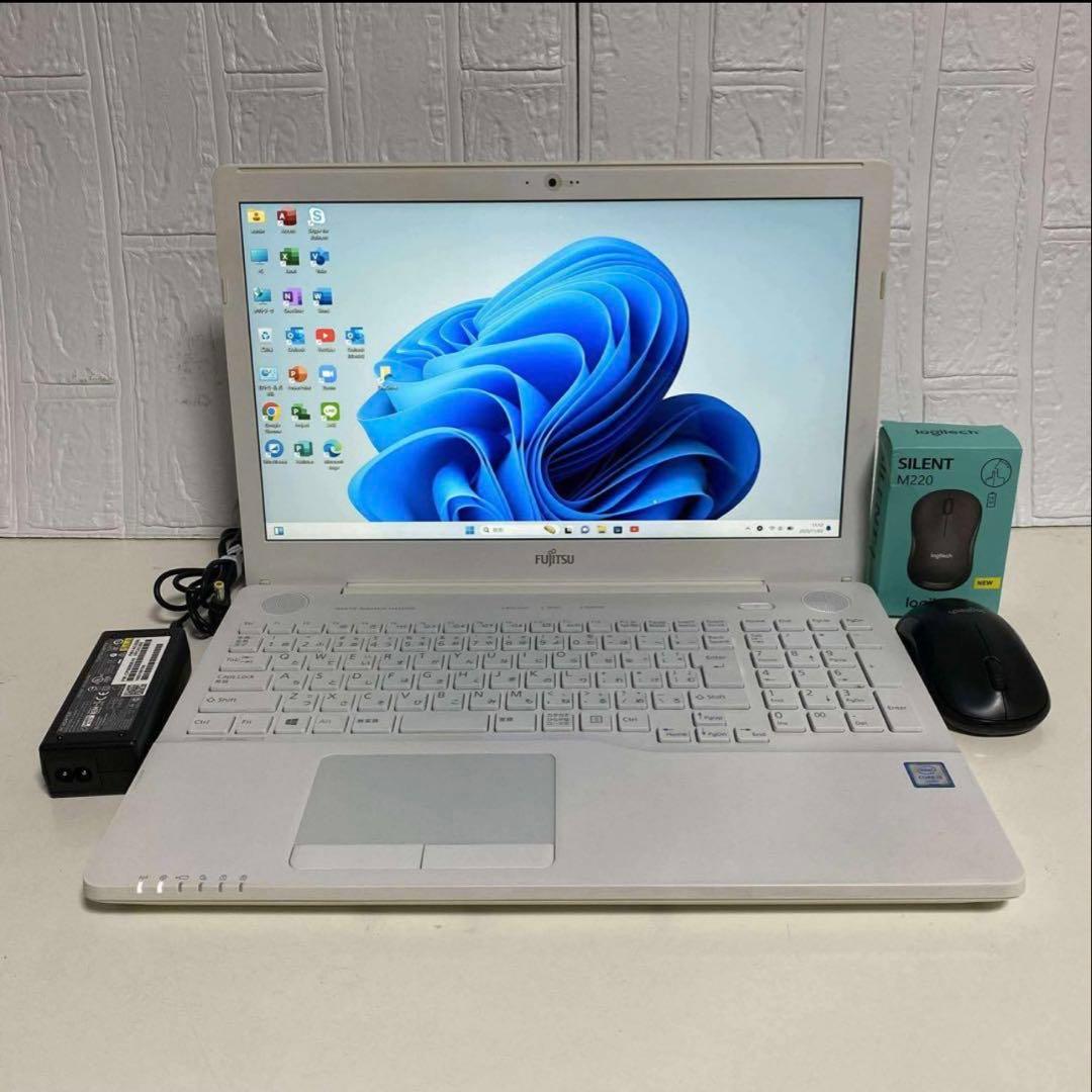 Windows11オフィス付きSSDサクサク起動　BRUーRE 富士通ノートPC